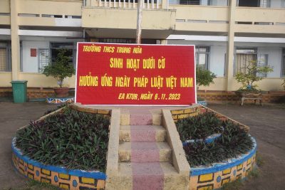 HƯỞNG ỨNG NGÀY PHÁP LUẬT VIỆT NAM